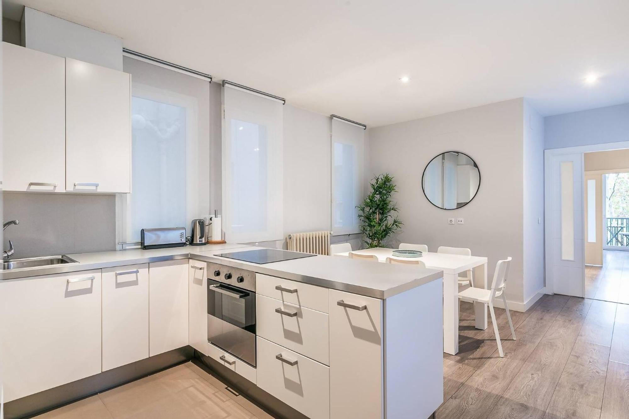 Castellana Suites Madryt Zewnętrze zdjęcie